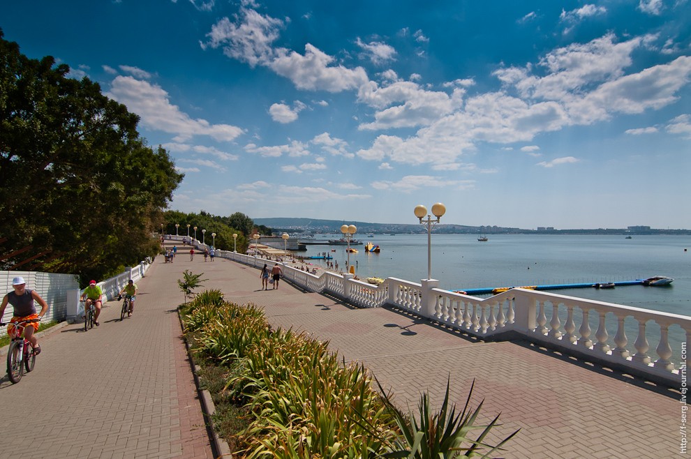 Город курорт — Геленджик. Парки развлечений
