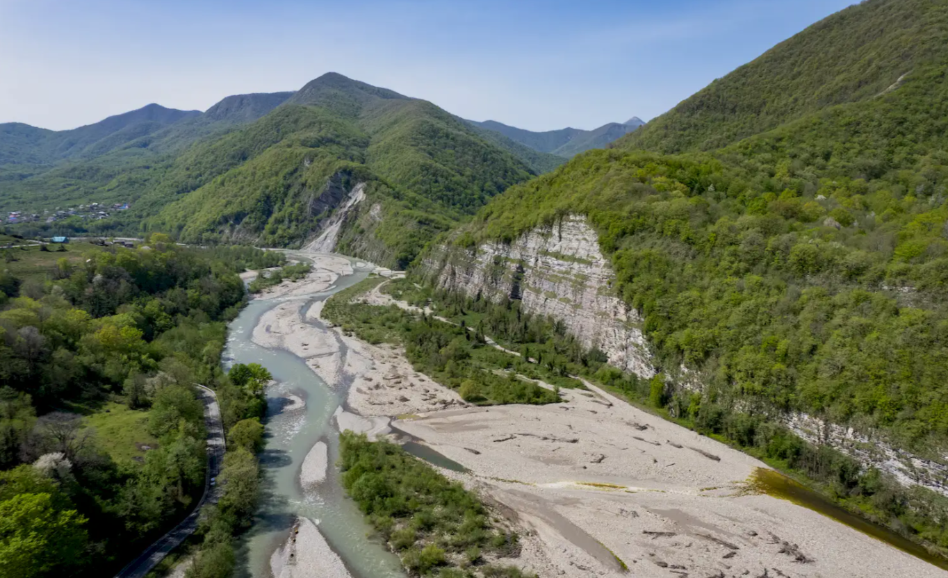 Изумрудные водопады р.Аше джиппинг